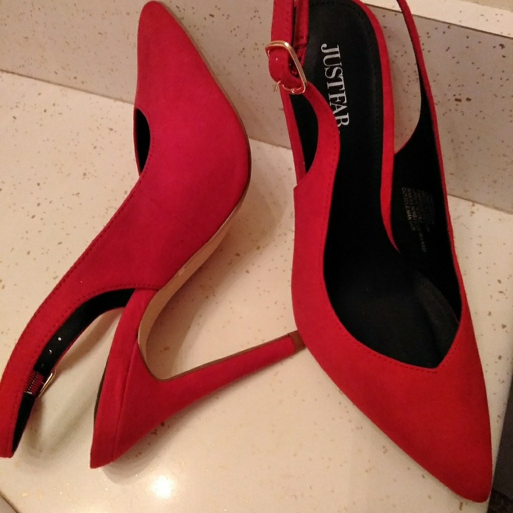 Shoes - Picture 4 of 6